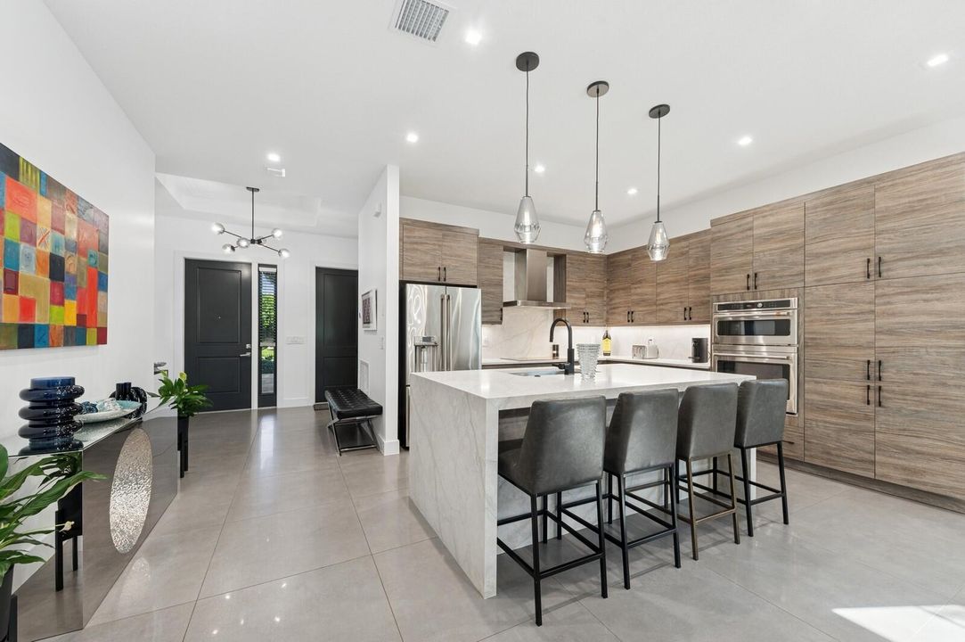 For Rent: $7,500 (3 beds, 3 baths, 2125 Square Feet)