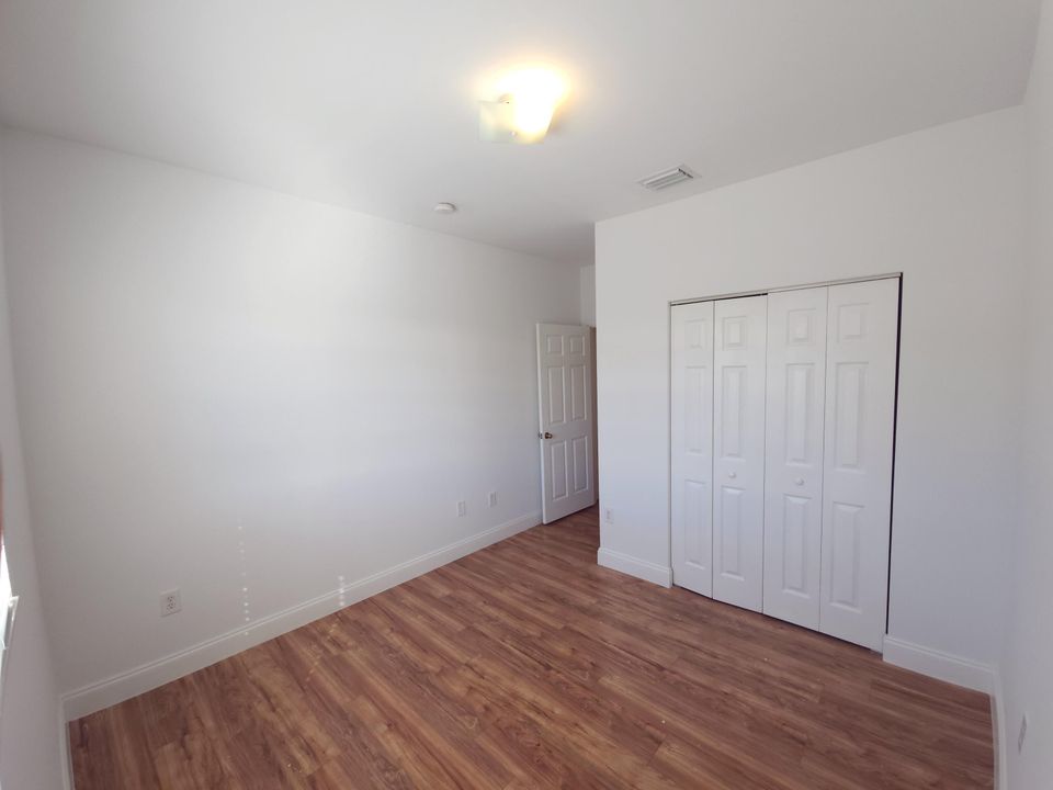 出租: $2,300 (3 贝兹, 2 浴室, 1530 平方英尺)