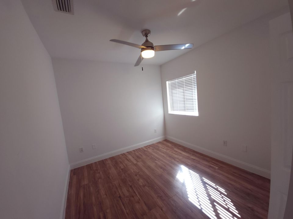 出租: $2,300 (3 贝兹, 2 浴室, 1530 平方英尺)