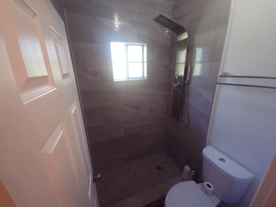 出租: $2,300 (3 贝兹, 2 浴室, 1530 平方英尺)