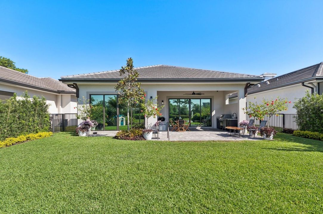 For Rent: $7,500 (3 beds, 3 baths, 2125 Square Feet)