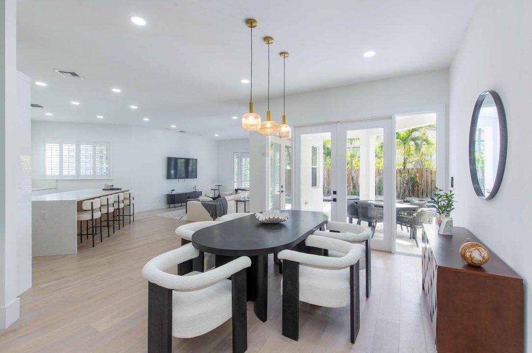 En Venta: $1,650,000 (3 camas, 3 baños, 2616 Pies cuadrados)