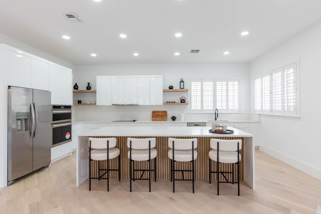 En Venta: $1,650,000 (3 camas, 3 baños, 2616 Pies cuadrados)