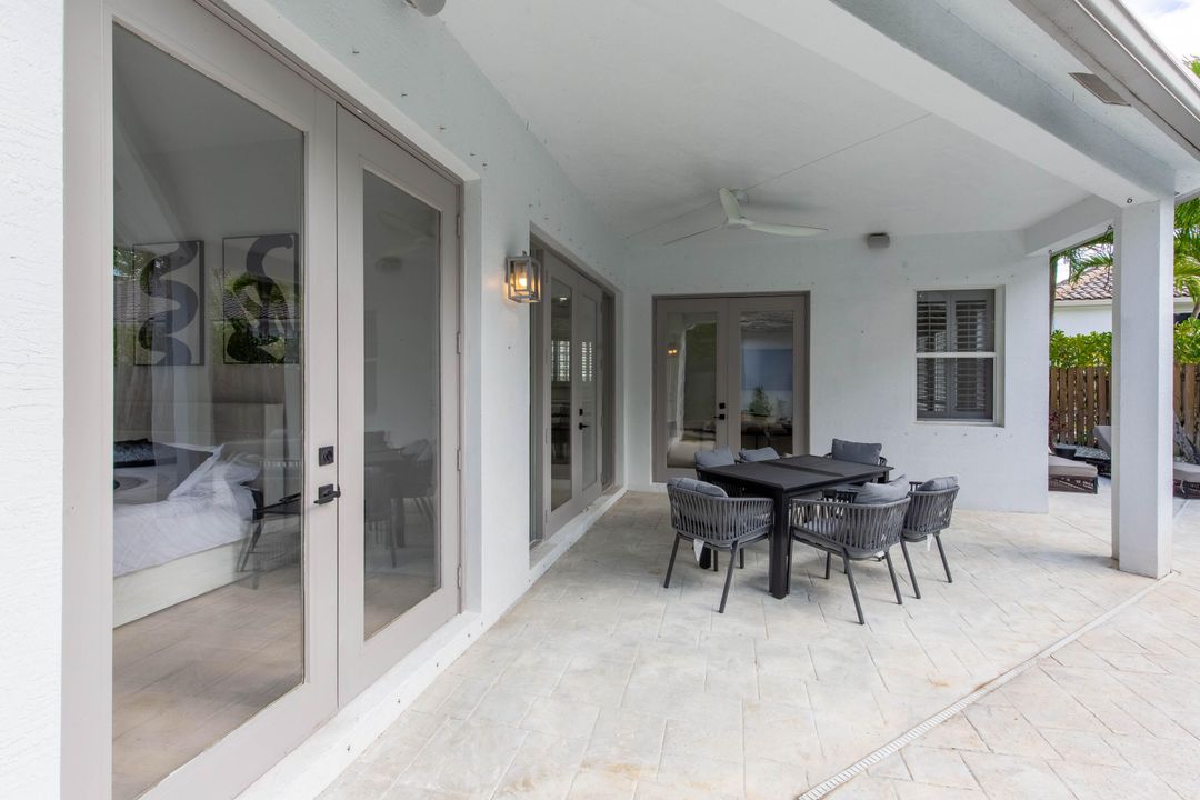 En Venta: $1,650,000 (3 camas, 3 baños, 2616 Pies cuadrados)