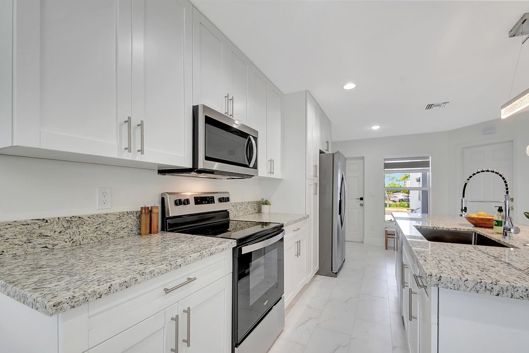 В аренду: $2,800 (3 спален, 2 ванн, 1723 Квадратных фут)