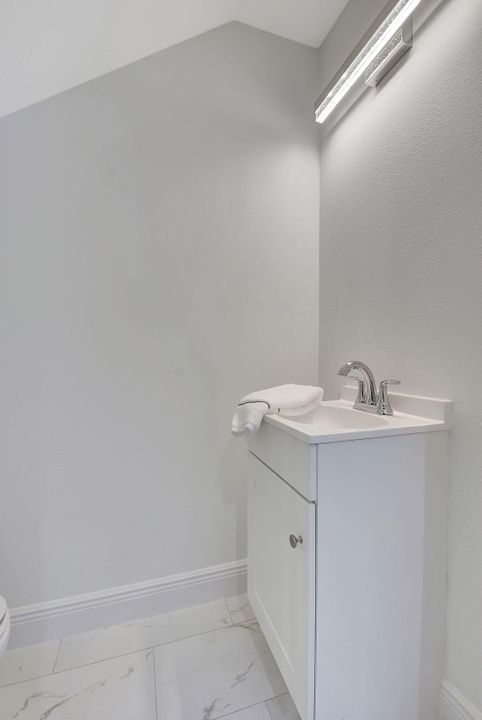 В аренду: $2,800 (3 спален, 2 ванн, 1723 Квадратных фут)