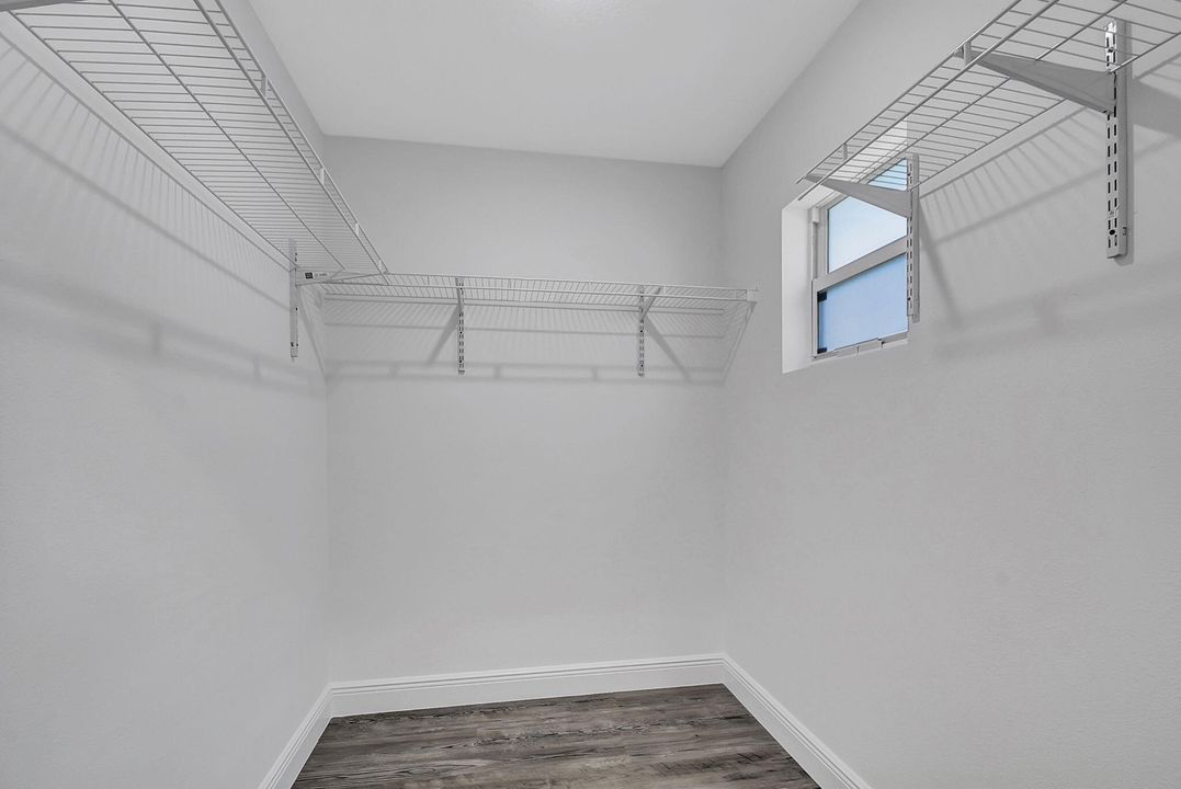 В аренду: $2,800 (3 спален, 2 ванн, 1723 Квадратных фут)