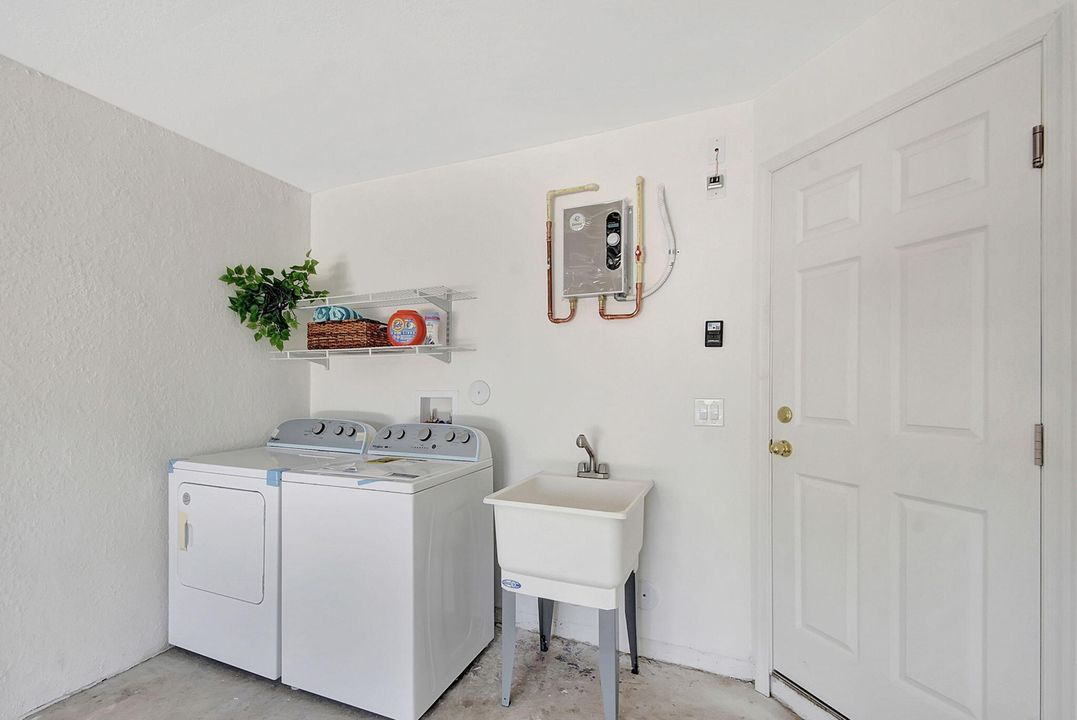 В аренду: $2,800 (3 спален, 2 ванн, 1723 Квадратных фут)