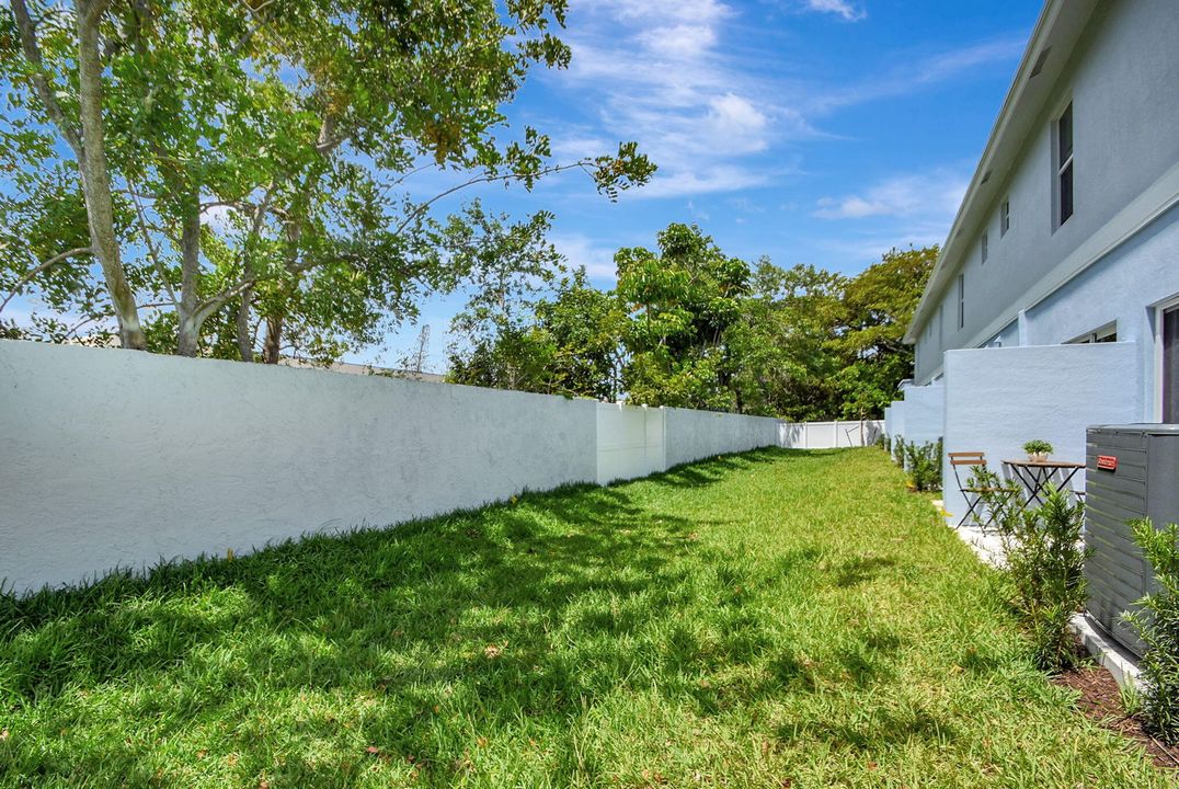 В аренду: $2,800 (3 спален, 2 ванн, 1723 Квадратных фут)