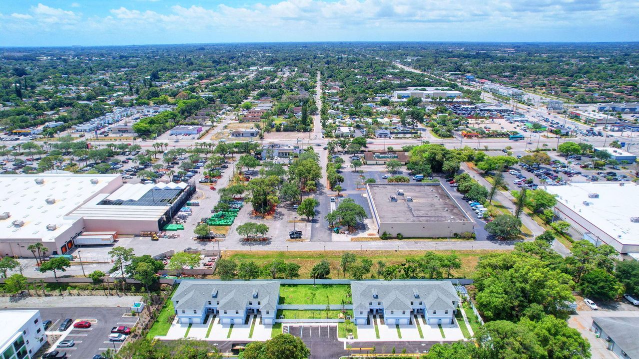 В аренду: $2,800 (3 спален, 2 ванн, 1723 Квадратных фут)