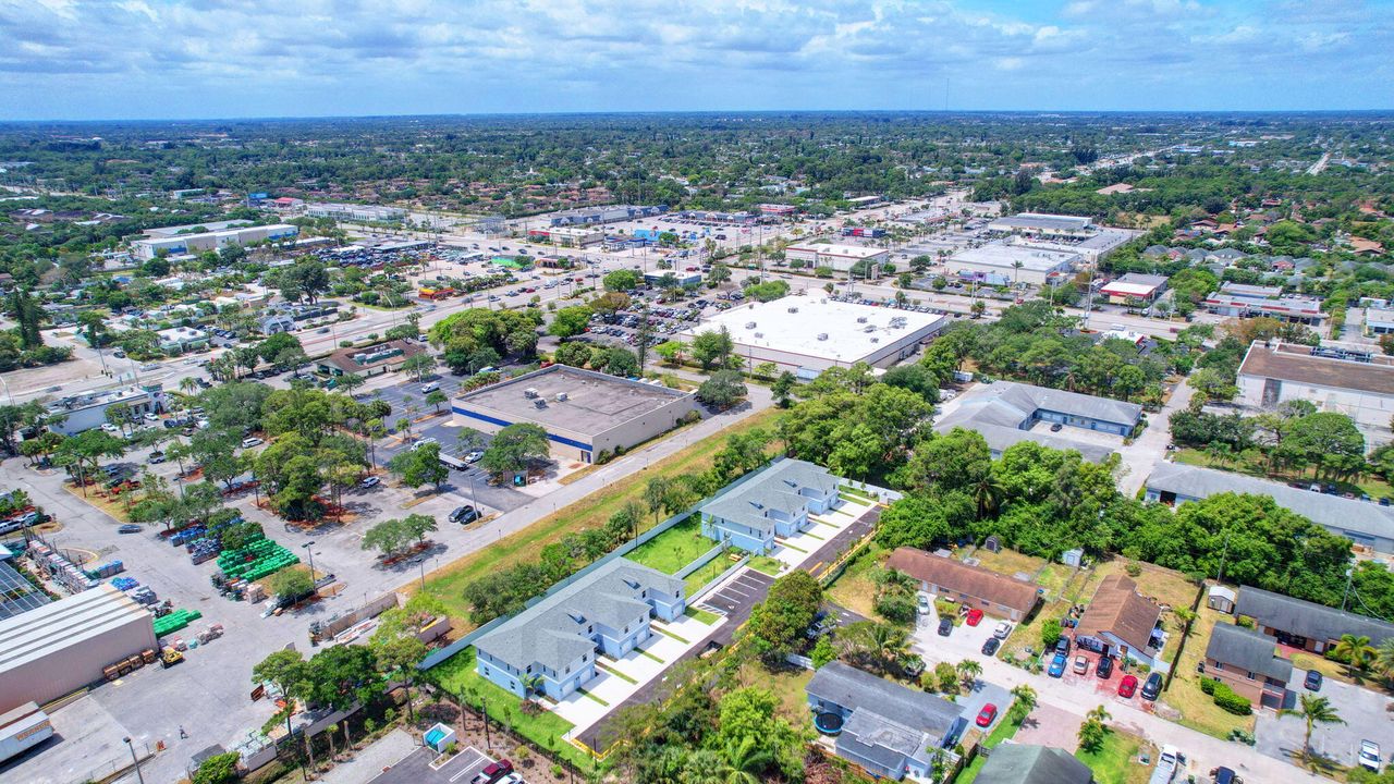 В аренду: $2,800 (3 спален, 2 ванн, 1723 Квадратных фут)