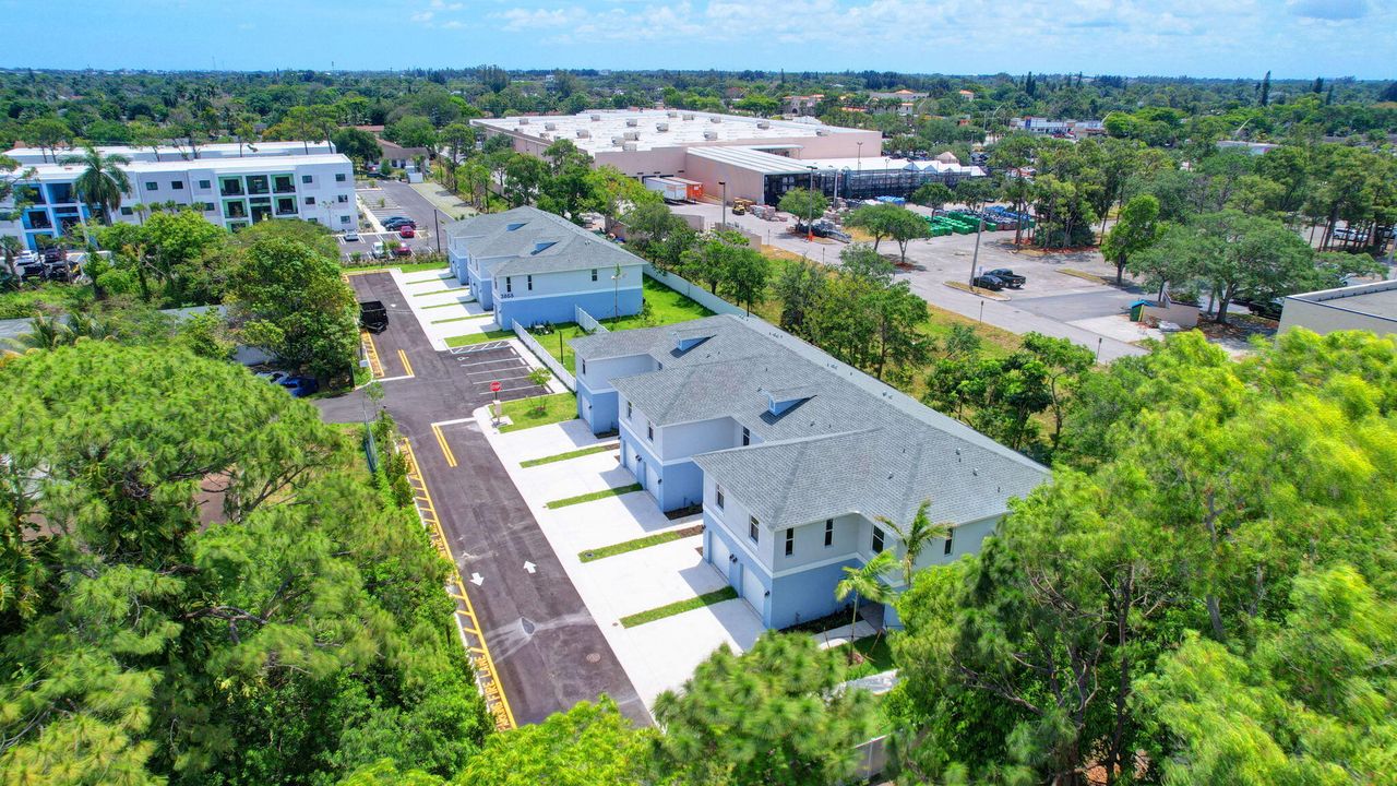 В аренду: $2,800 (3 спален, 2 ванн, 1723 Квадратных фут)