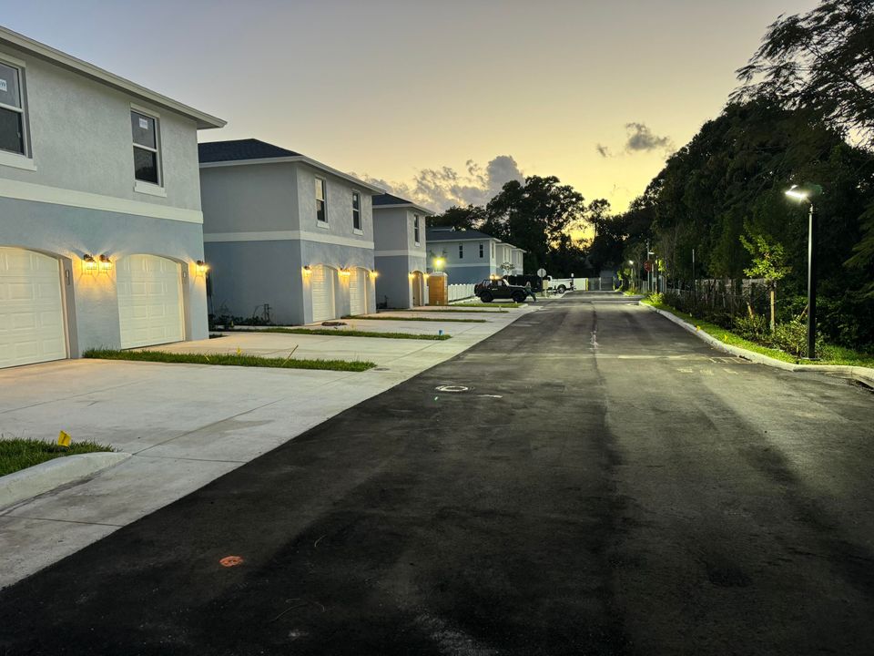 В аренду: $2,800 (3 спален, 2 ванн, 1723 Квадратных фут)