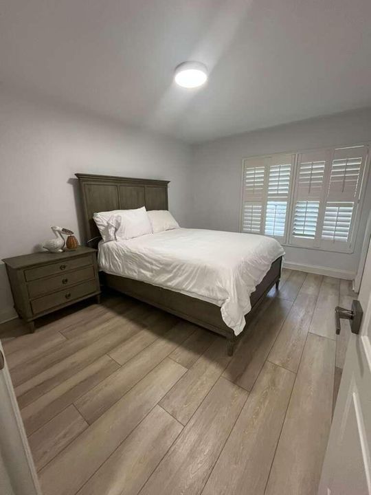 Под контрактом: $5,000 (4 спален, 3 ванн, 2179 Квадратных фут)