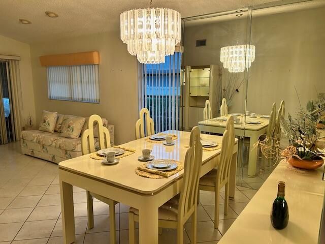 En Venta: $249,000 (2 camas, 2 baños, 1148 Pies cuadrados)