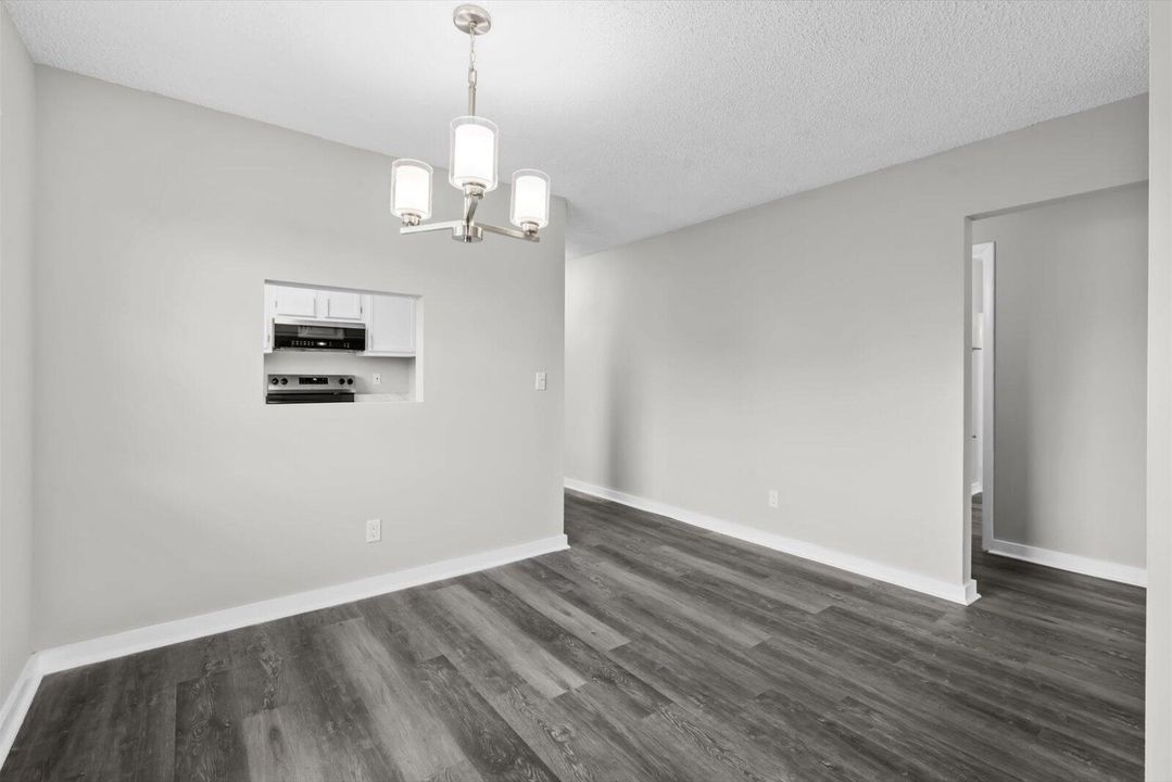 На продажу: $130,000 (2 спален, 2 ванн, 1000 Квадратных фут)