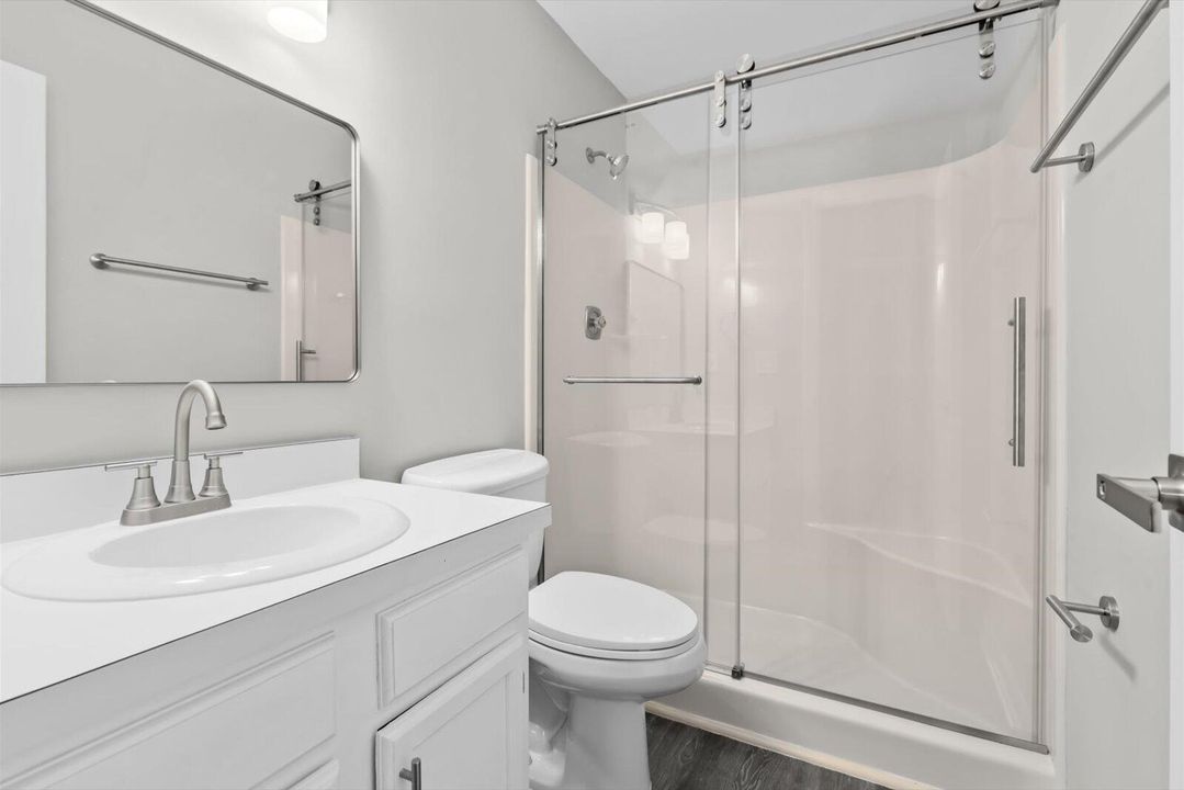 На продажу: $130,000 (2 спален, 2 ванн, 1000 Квадратных фут)