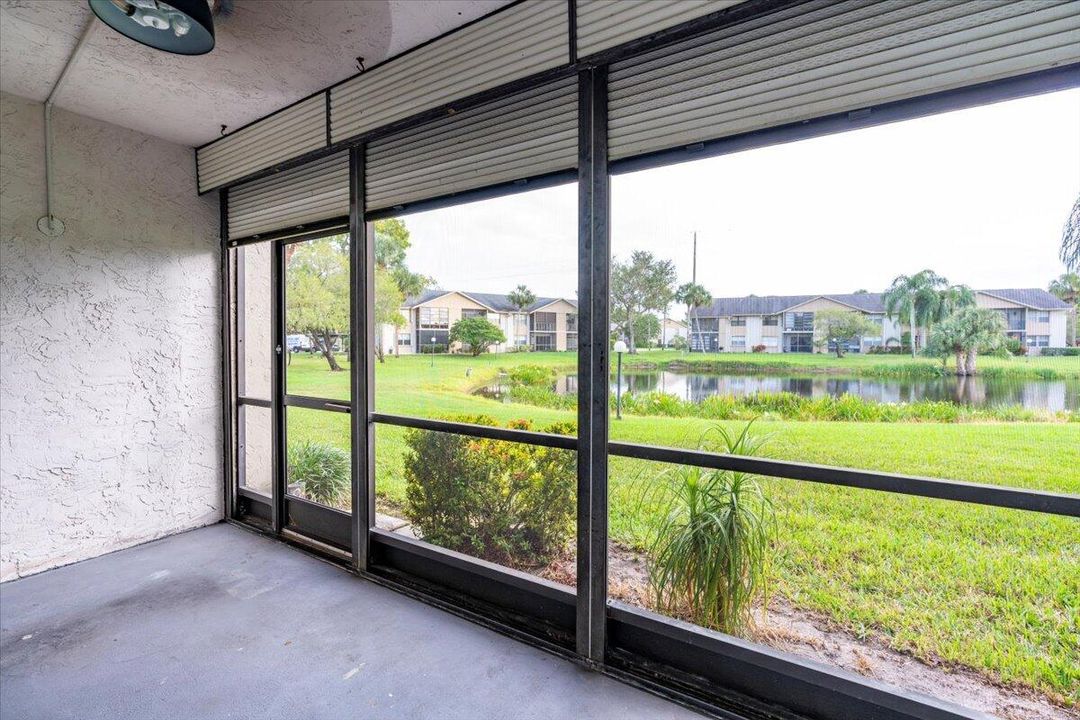 For Sale: $215,000 (2 beds, 2 baths, 1209 Square Feet)