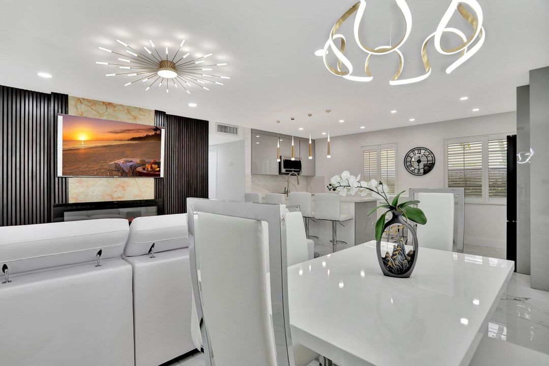 En Venta: $198,000 (2 camas, 2 baños, 907 Pies cuadrados)