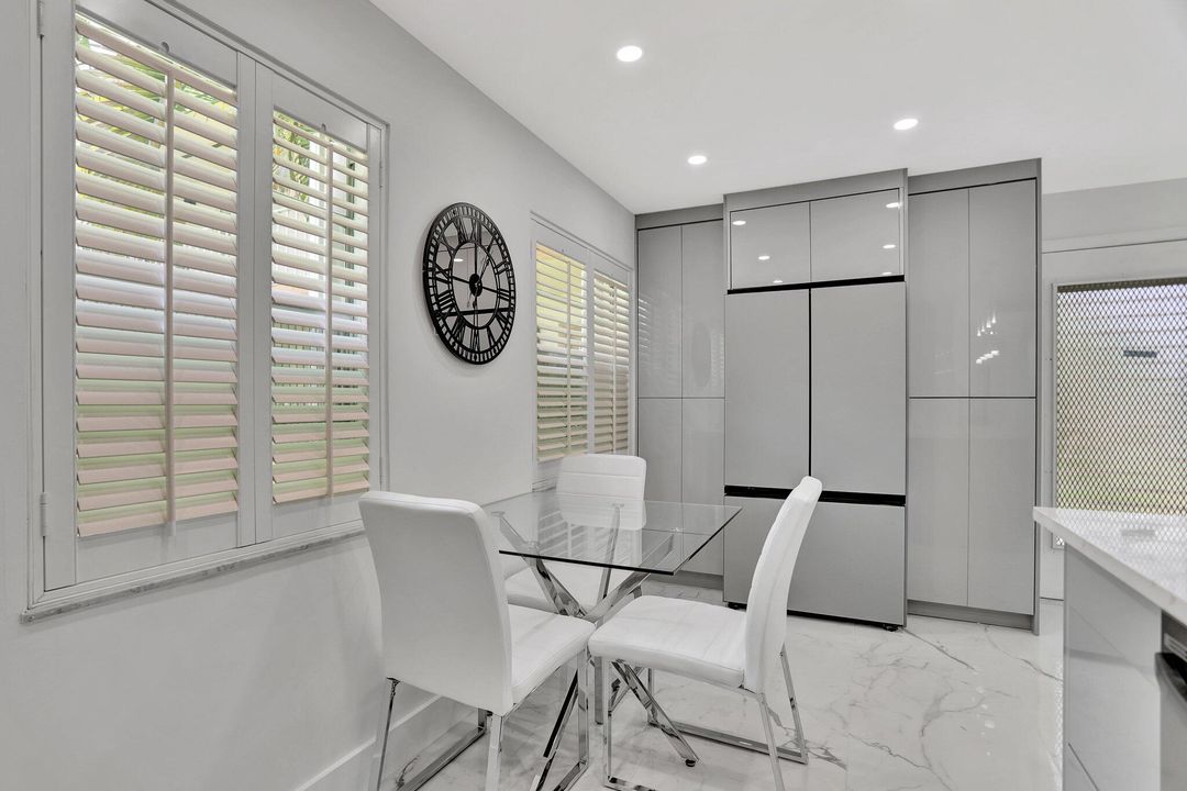 En Venta: $198,000 (2 camas, 2 baños, 907 Pies cuadrados)