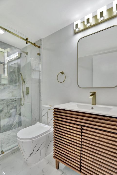 En Venta: $198,000 (2 camas, 2 baños, 907 Pies cuadrados)