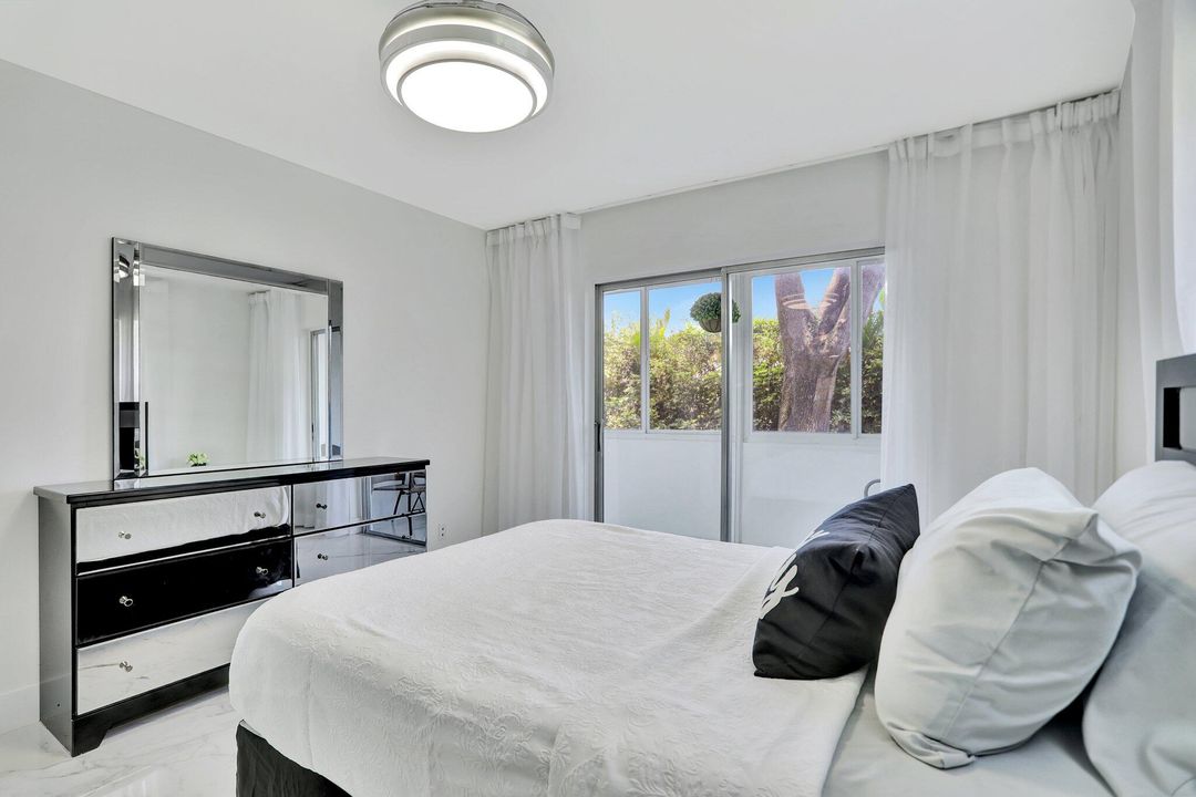 En Venta: $198,000 (2 camas, 2 baños, 907 Pies cuadrados)