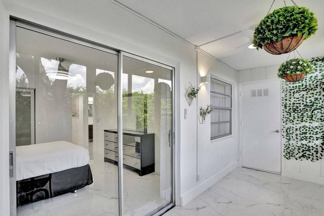 En Venta: $198,000 (2 camas, 2 baños, 907 Pies cuadrados)