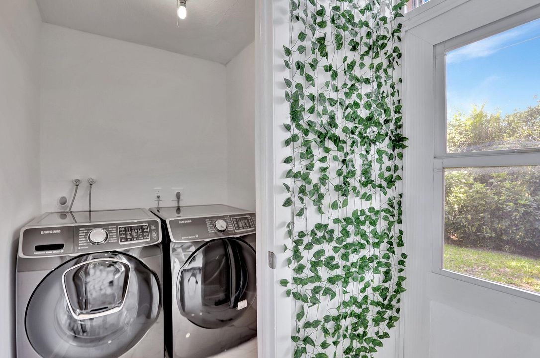 En Venta: $198,000 (2 camas, 2 baños, 907 Pies cuadrados)