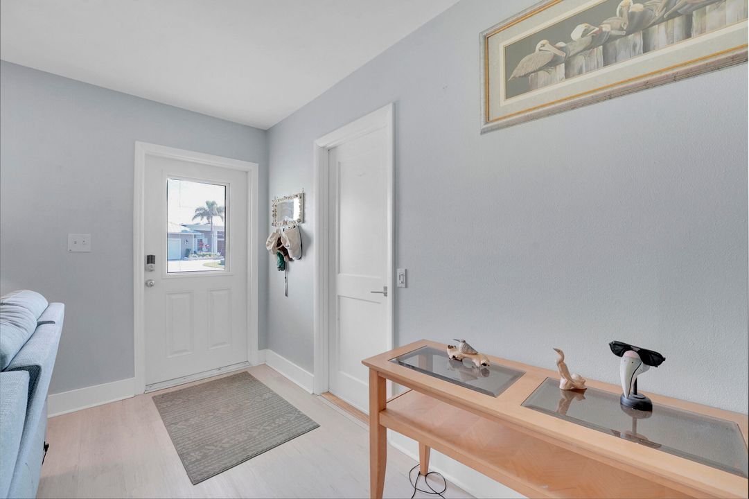 出租: $2,500 (2 贝兹, 2 浴室, 1188 平方英尺)