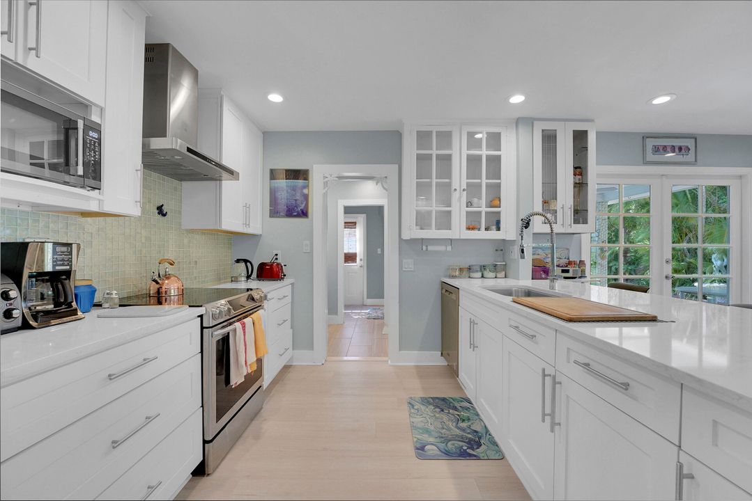 出租: $2,500 (2 贝兹, 2 浴室, 1188 平方英尺)