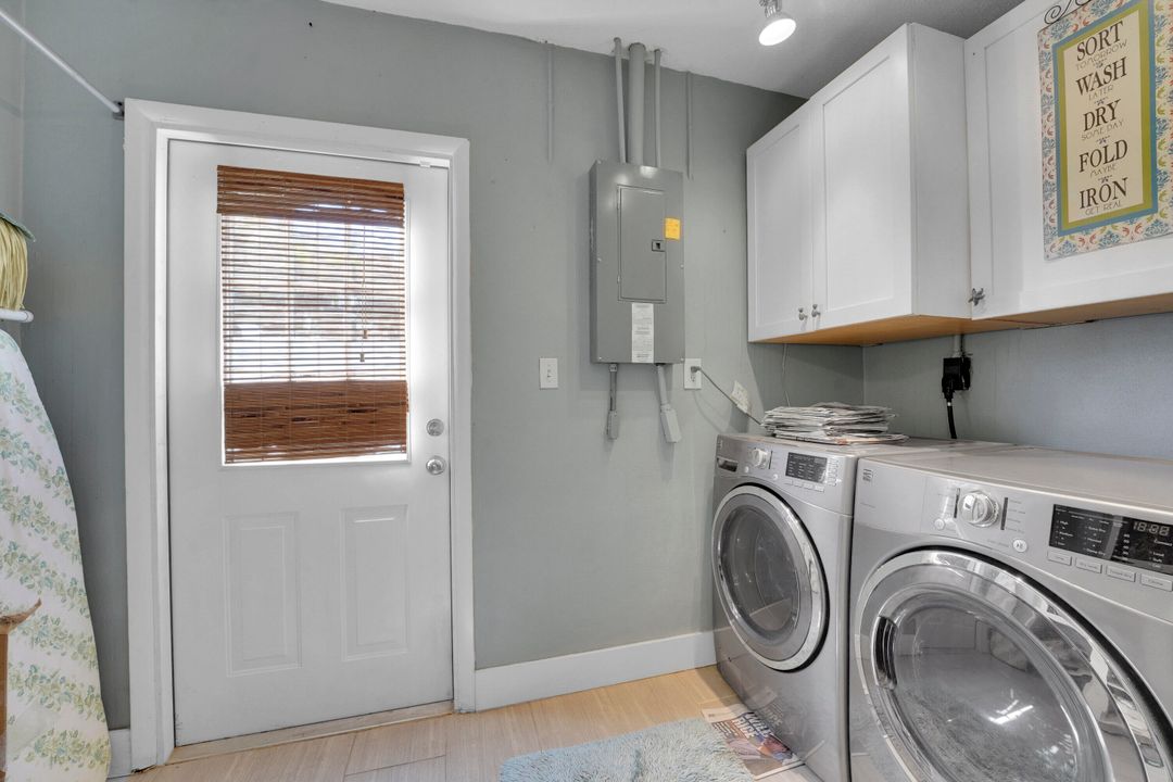 出租: $2,500 (2 贝兹, 2 浴室, 1188 平方英尺)