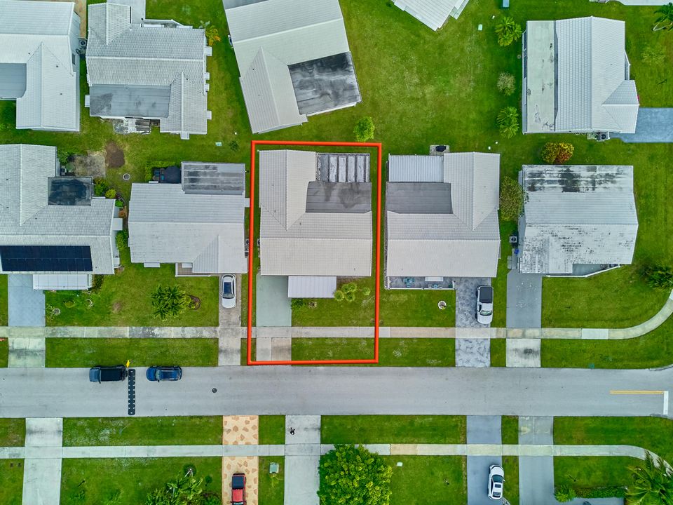 На продажу: $365,000 (2 спален, 2 ванн, 1624 Квадратных фут)