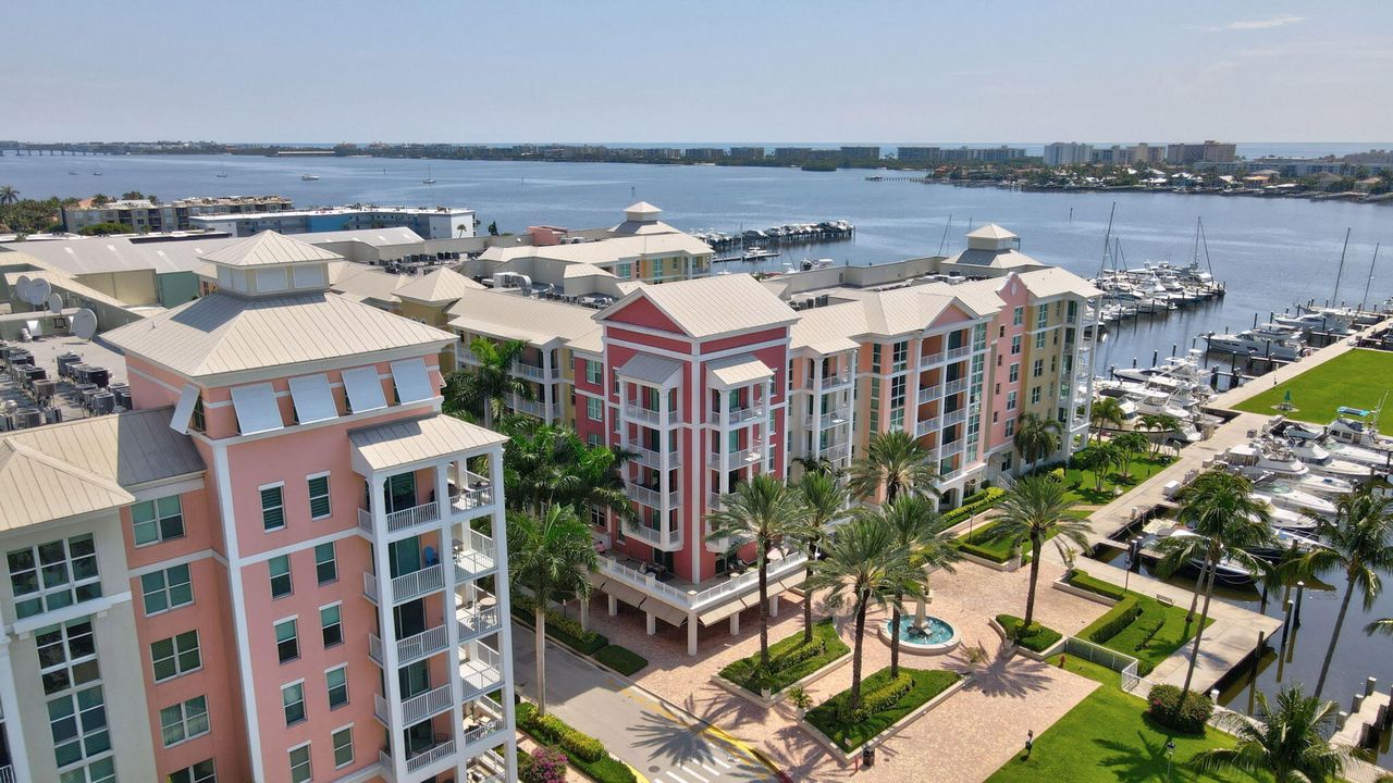 На продажу: $435,000 (2 спален, 2 ванн, 1350 Квадратных фут)