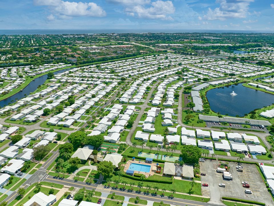 На продажу: $365,000 (2 спален, 2 ванн, 1624 Квадратных фут)