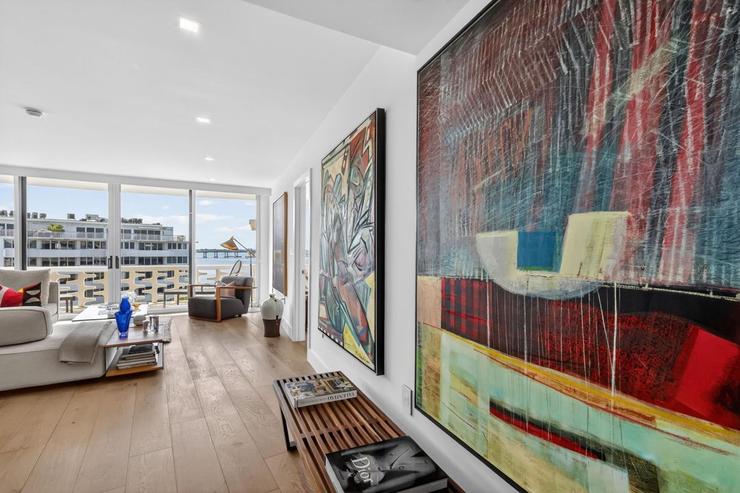 待售: $1,250,000 (2 贝兹, 2 浴室, 1212 平方英尺)