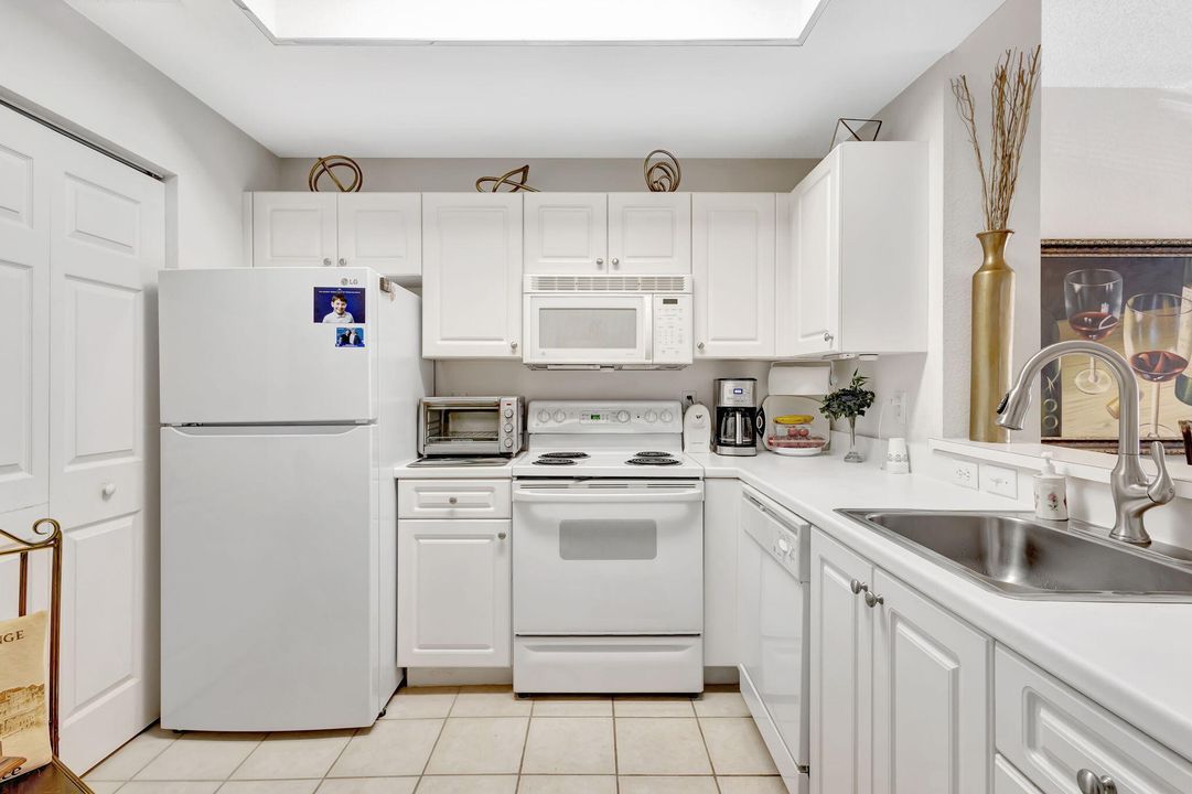 待售: $349,900 (3 贝兹, 2 浴室, 1278 平方英尺)