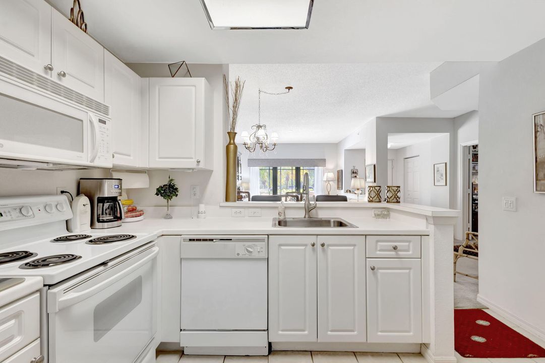 待售: $349,900 (3 贝兹, 2 浴室, 1278 平方英尺)