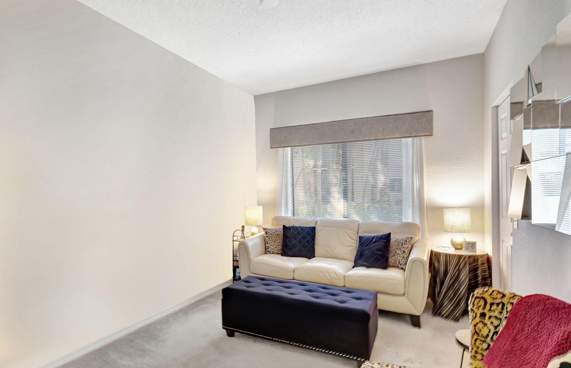 待售: $349,900 (3 贝兹, 2 浴室, 1278 平方英尺)