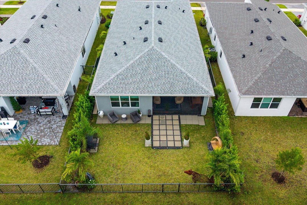 For Sale: $474,900 (3 beds, 2 baths, 1998 Square Feet)