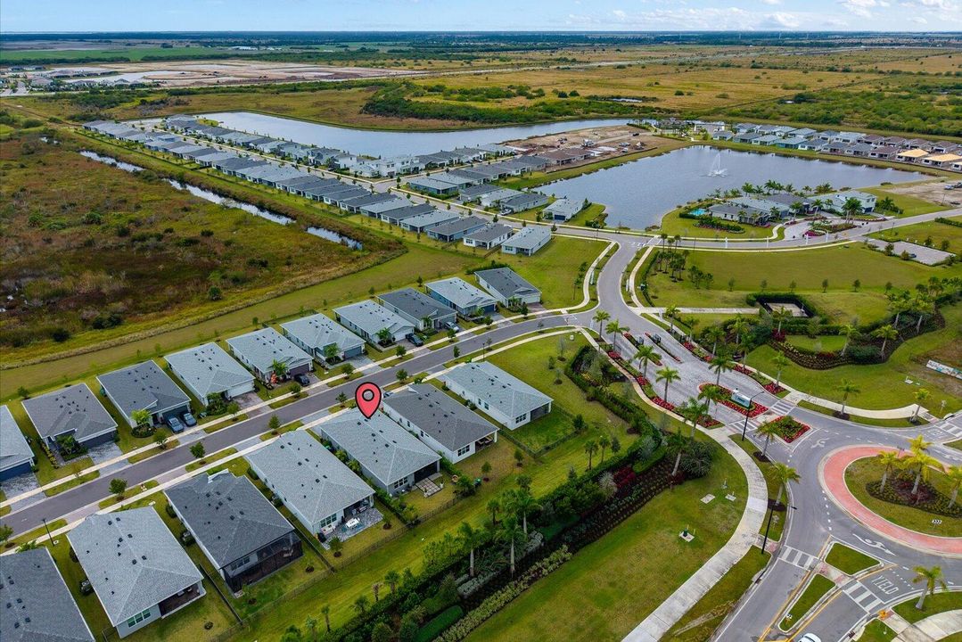 For Sale: $474,900 (3 beds, 2 baths, 1998 Square Feet)