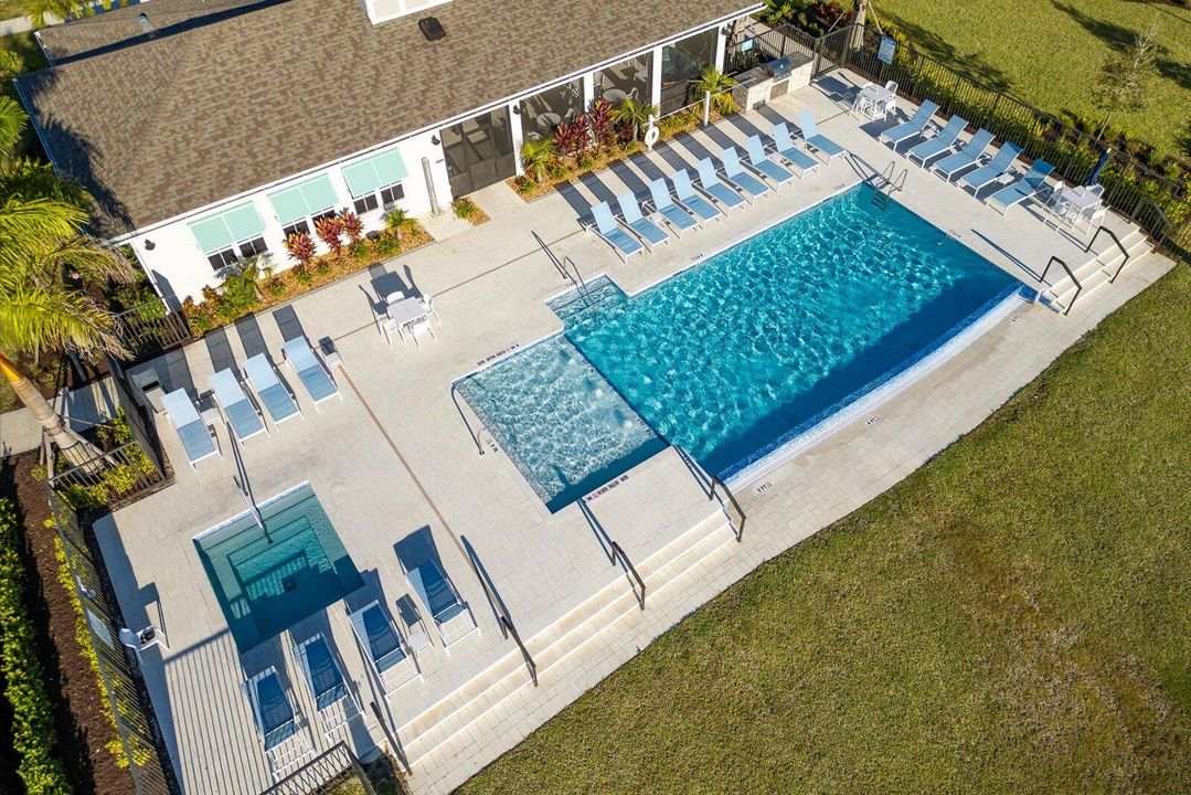 For Sale: $474,900 (3 beds, 2 baths, 1998 Square Feet)