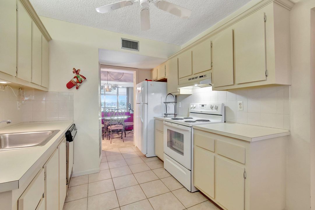 En Venta: $160,000 (2 camas, 2 baños, 1222 Pies cuadrados)