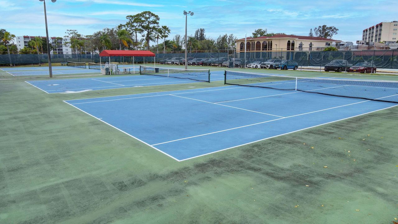 En Venta: $160,000 (2 camas, 2 baños, 1222 Pies cuadrados)