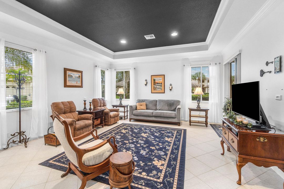 En Venta: $310,000 (2 camas, 2 baños, 1521 Pies cuadrados)