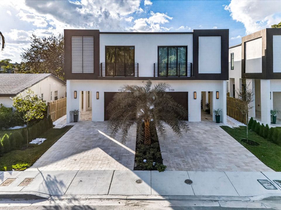 For Rent: $9,000 (4 beds, 4 baths, 3302 Square Feet)