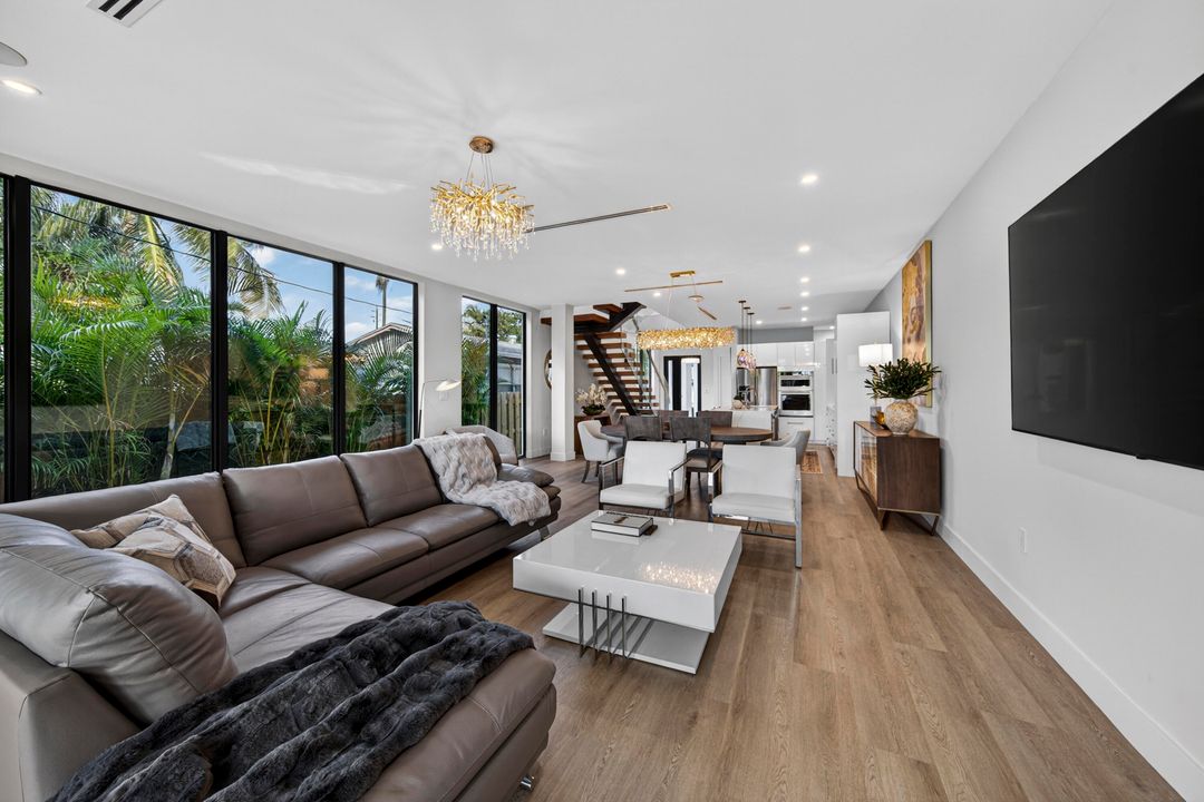 For Rent: $9,000 (4 beds, 4 baths, 3302 Square Feet)