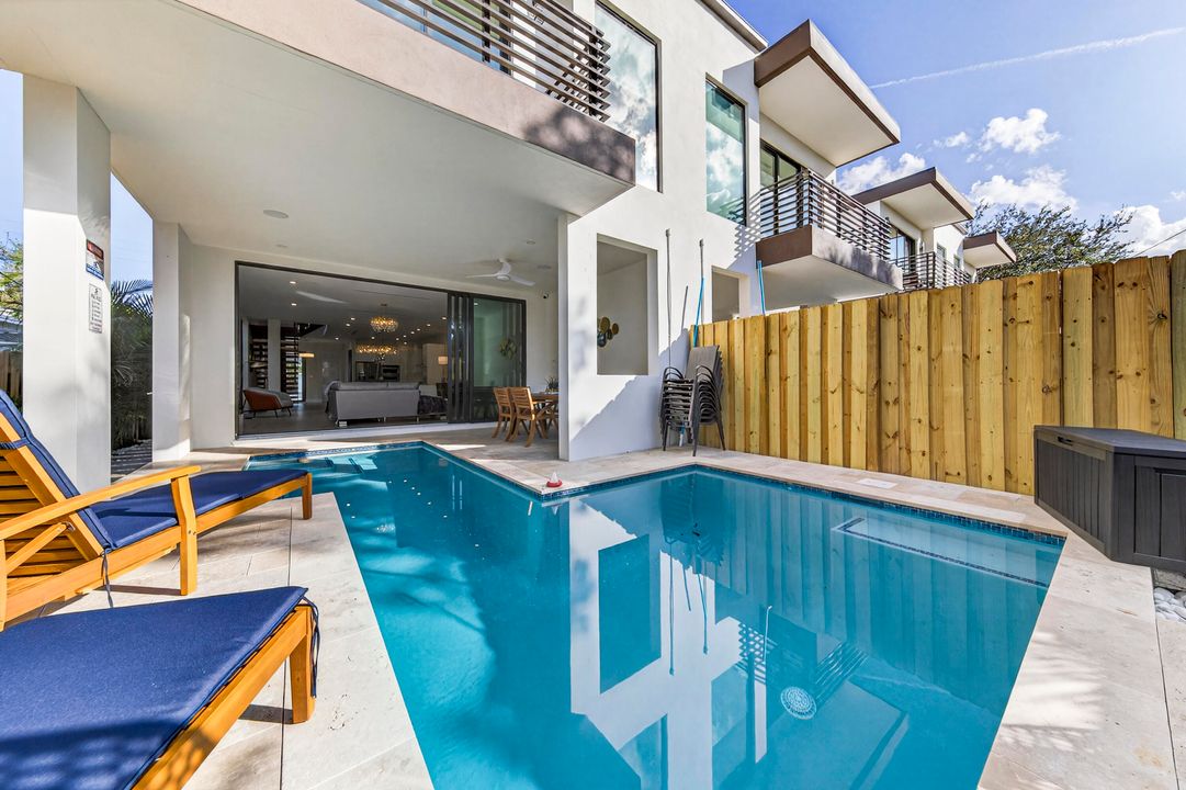 For Rent: $9,000 (4 beds, 4 baths, 3302 Square Feet)