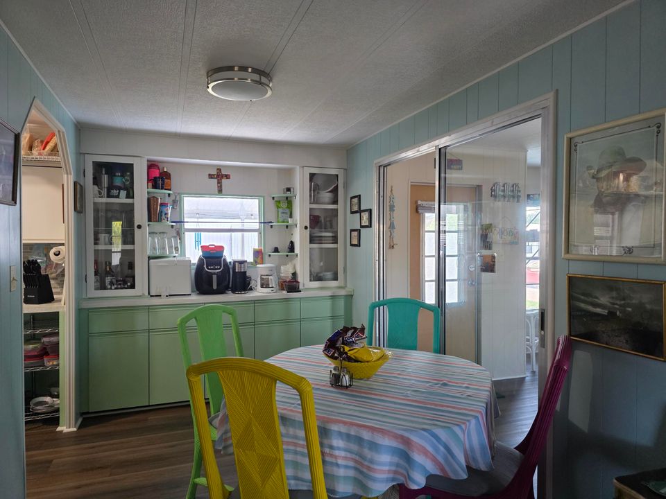 待售: $44,999 (2 贝兹, 2 浴室, 1280 平方英尺)