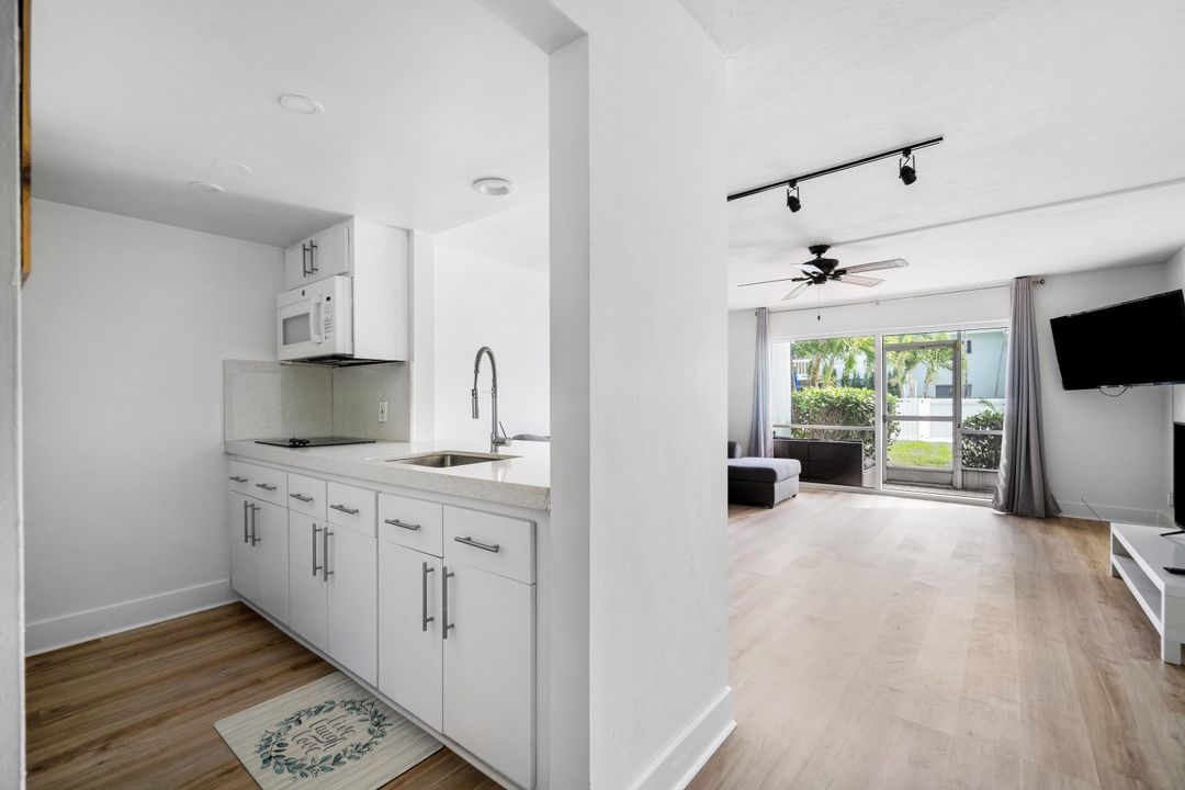 For Rent: $1,700 (1 beds, 1 baths, 490 Square Feet)