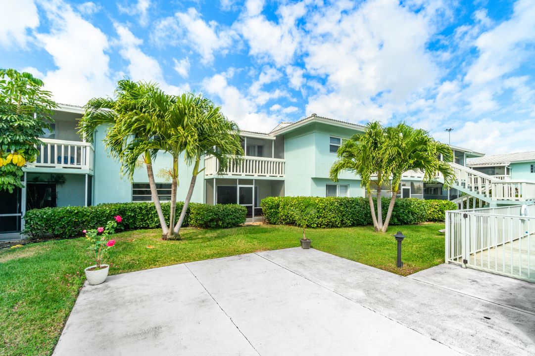 For Rent: $1,700 (1 beds, 1 baths, 490 Square Feet)